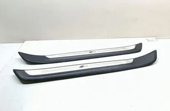 BMW X1 E84 (2009-2015) Threshold Trim 8047745 33667397