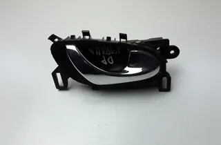 NISSAN X-Trail T32 (2013-2022) Дръжка за отваряне на дясна предна вътрешна врата RH1 34843512