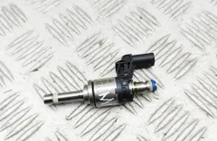 SKODA Fabia 3 generation (2014-2021) Горивен инжектор 04E906036AT 34153213