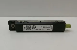 VOLKSWAGEN Golf Sportsvan 1 generation (2014-2019) Антенен усилвател с капак на багажника 5G6035577 34443978