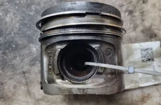 BMW 1 Series E81/E82/E87/E88 (2004-2013) бутало N47 34063370