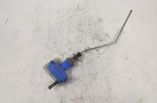 AUDI 80 B4 (1991-1996) Мотор за плавно затваряне на багажника на задната врата 893862153D 34762826