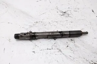 AUDI A6 C5/4B (1997-2004) Горивен инжектор 059130201F 31044441