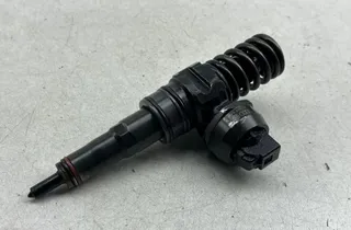 VOLKSWAGEN Passat B7 (2010-2015) Горивен инжектор 038130080AX 34114122