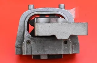 SKODA Octavia 3 generation (2013-2020) Предна стойка на двигателя 5Q0199262DE 31312185