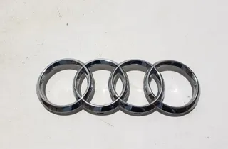 AUDI A6 C8/4K (2018-2024) Значка на капака на багажника 8T0853605 34997542