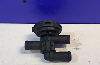 SAAB 95 1 generation (1959-1977) Фланец на охладителната система 90566947,4396172 28055342