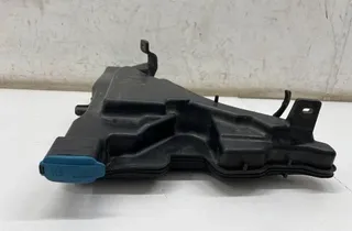 AUDI A4 B9/8W (2015-2024) Резервоар за миене на прозорци 8W0955451 34985367