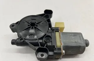 AUDI A4 B9/8W (2015-2024) Мотор за управление на прозореца на задната лява врата 8W0959811 34985543