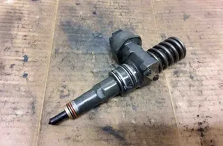 VOLKSWAGEN Bora 1 generation (1998-2005) Горивен инжектор 038130073AJ,0414720037 32540576