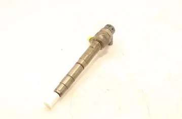 VOLKSWAGEN Passat B6 (2005-2010) Горивен инжектор 0445110369 32938967