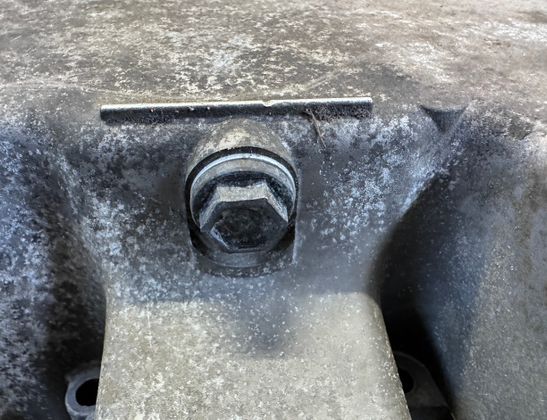 VOLVO V60 2 generation (2018-2023) Маслен съд 31480325 33010048